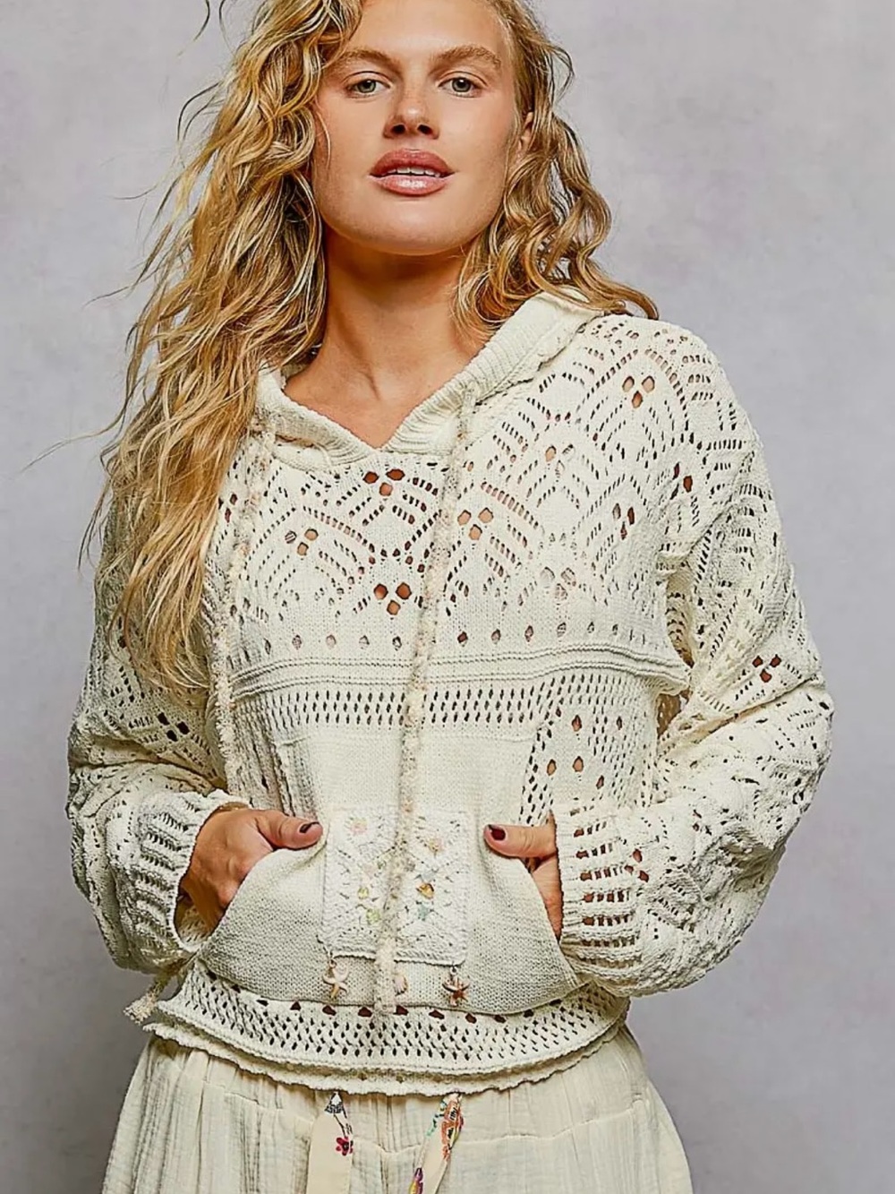 🆕POL SHELL 🐚 & CRYSTAL SWEATER